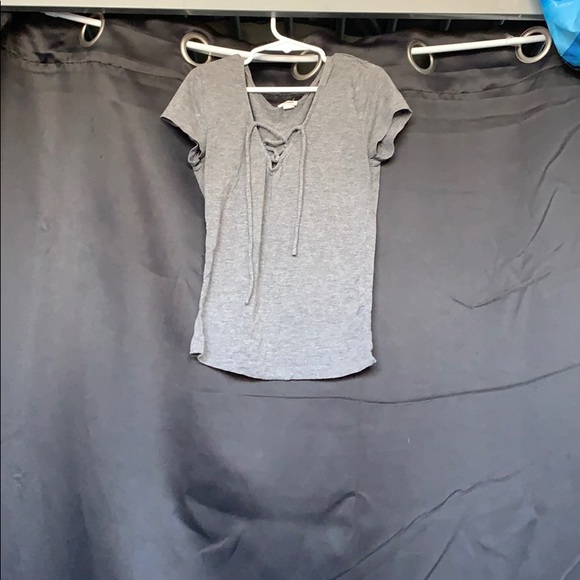 Gray t shirt - Picture 1 of 2